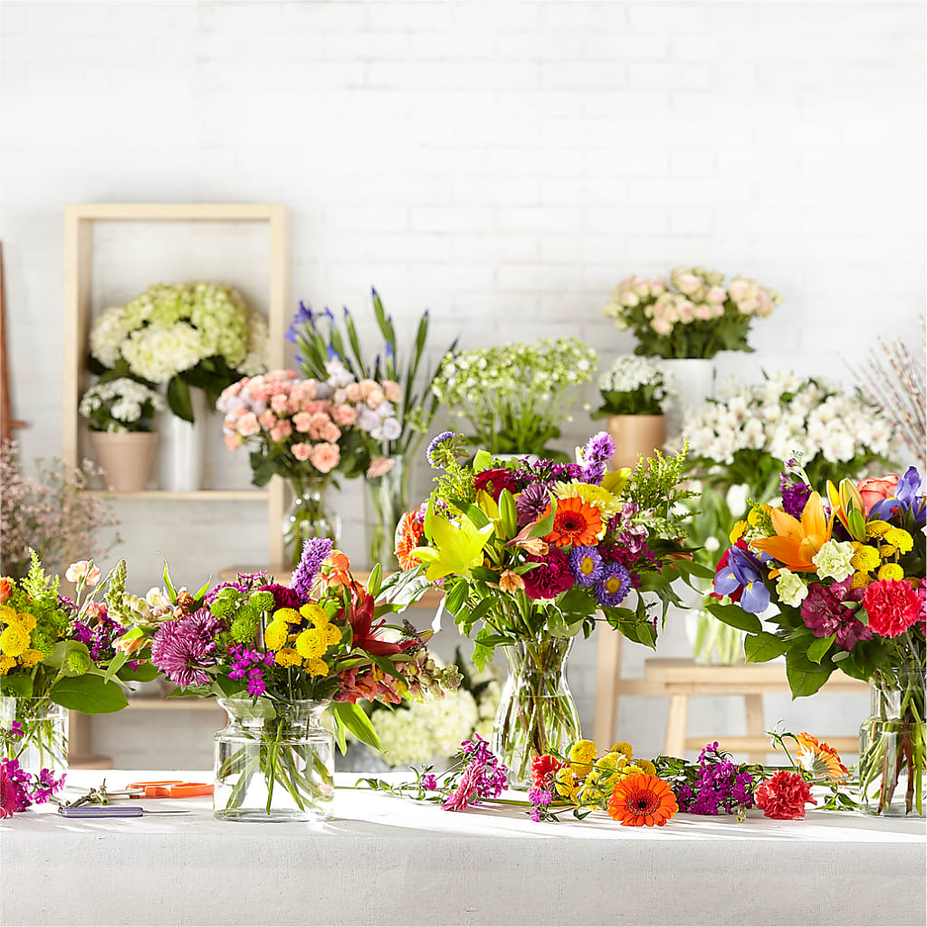 Bold & Bright – A Florist Original – Floral Villa, Whitewater WI