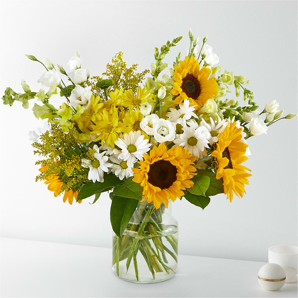 Hello Sunshine Bouquet – Floral Villa, Whitewater WI