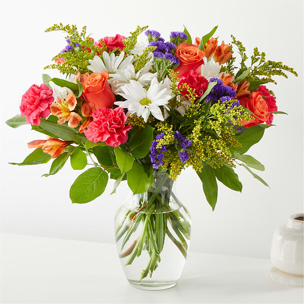 Oopsie Daisy Bouquet – Floral Villa, Whitewater WI