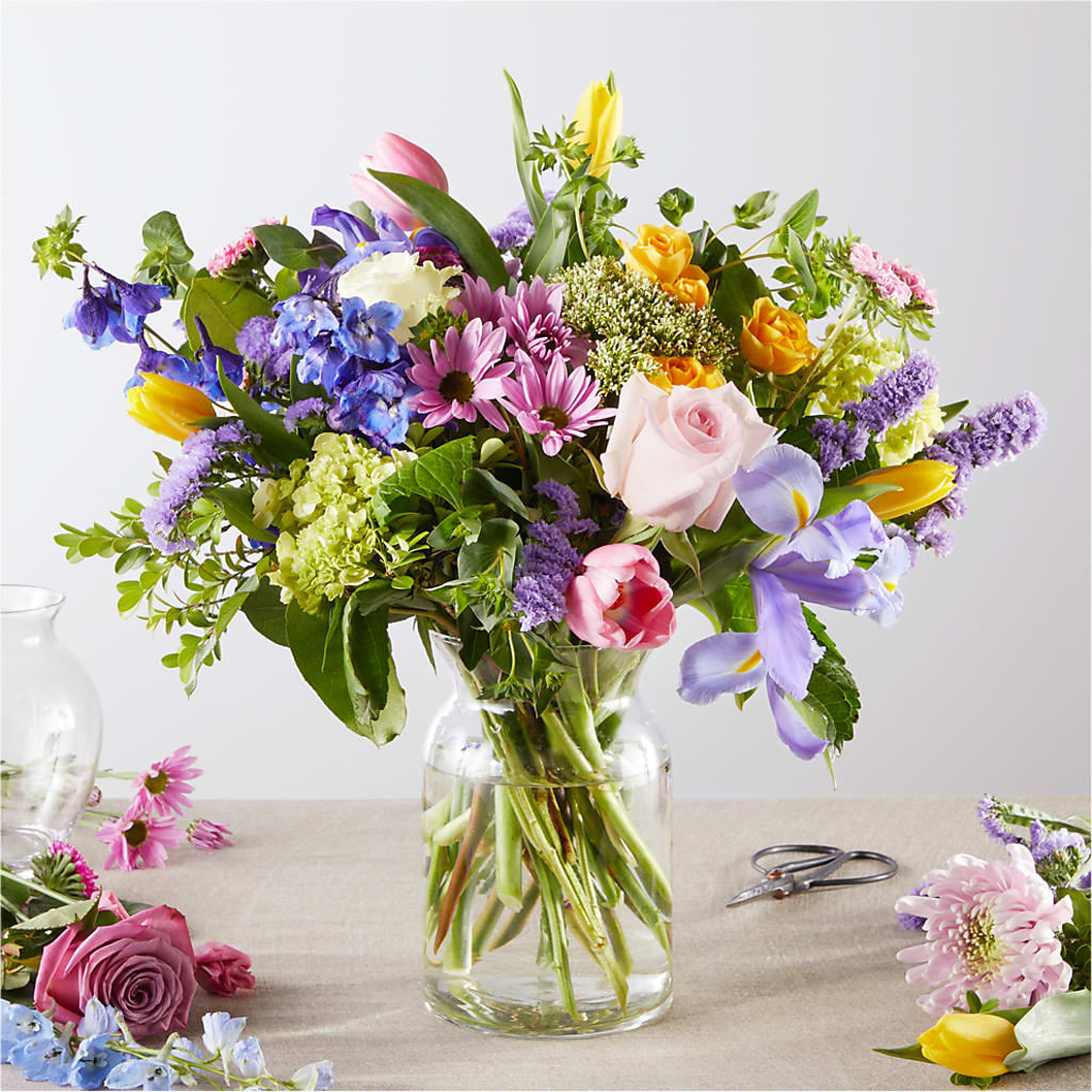 Pastel Tradition - A Florist Original – Floral Villa, Whitewater WI