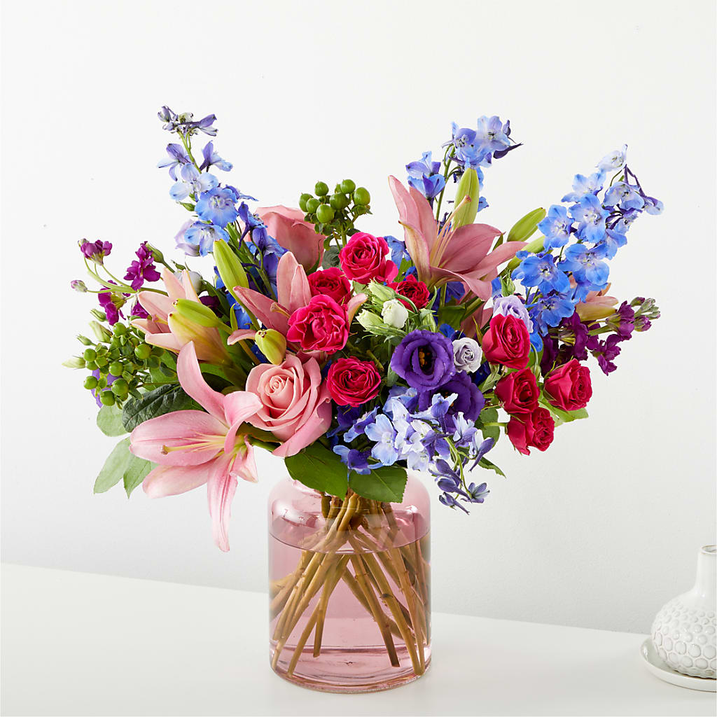 Breezy Meadows Bouquet – Floral Villa, Whitewater WI