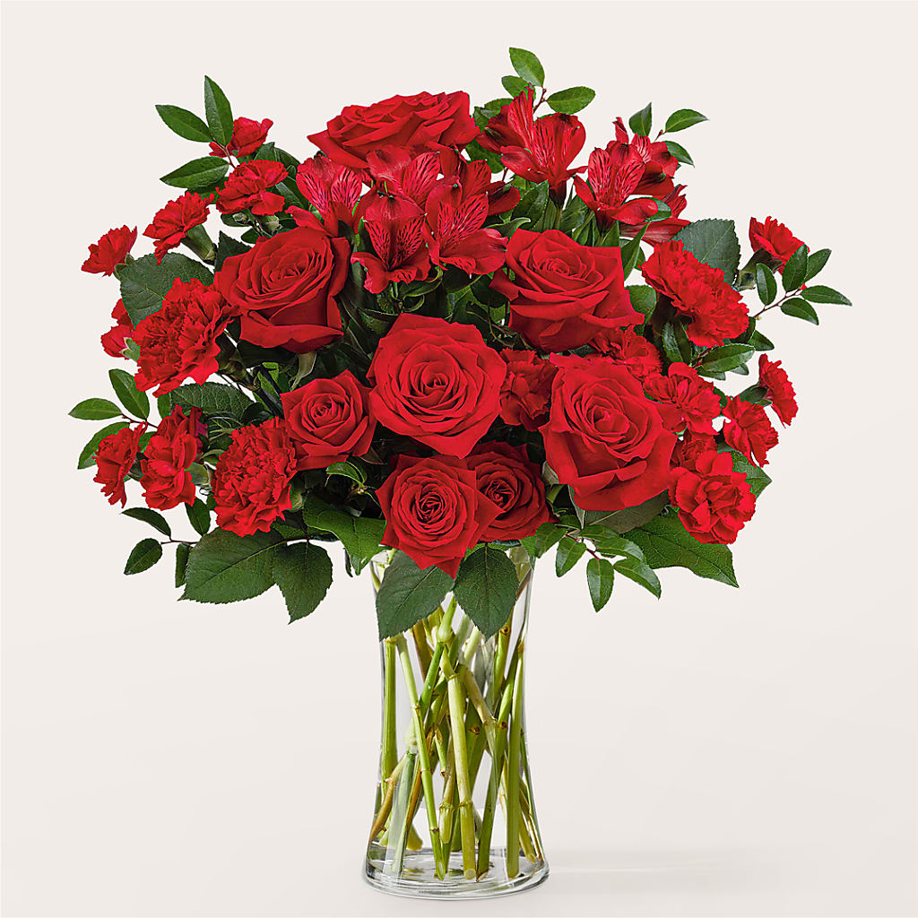 Brilliant Ruby Bouquet – Floral Villa, Whitewater WI