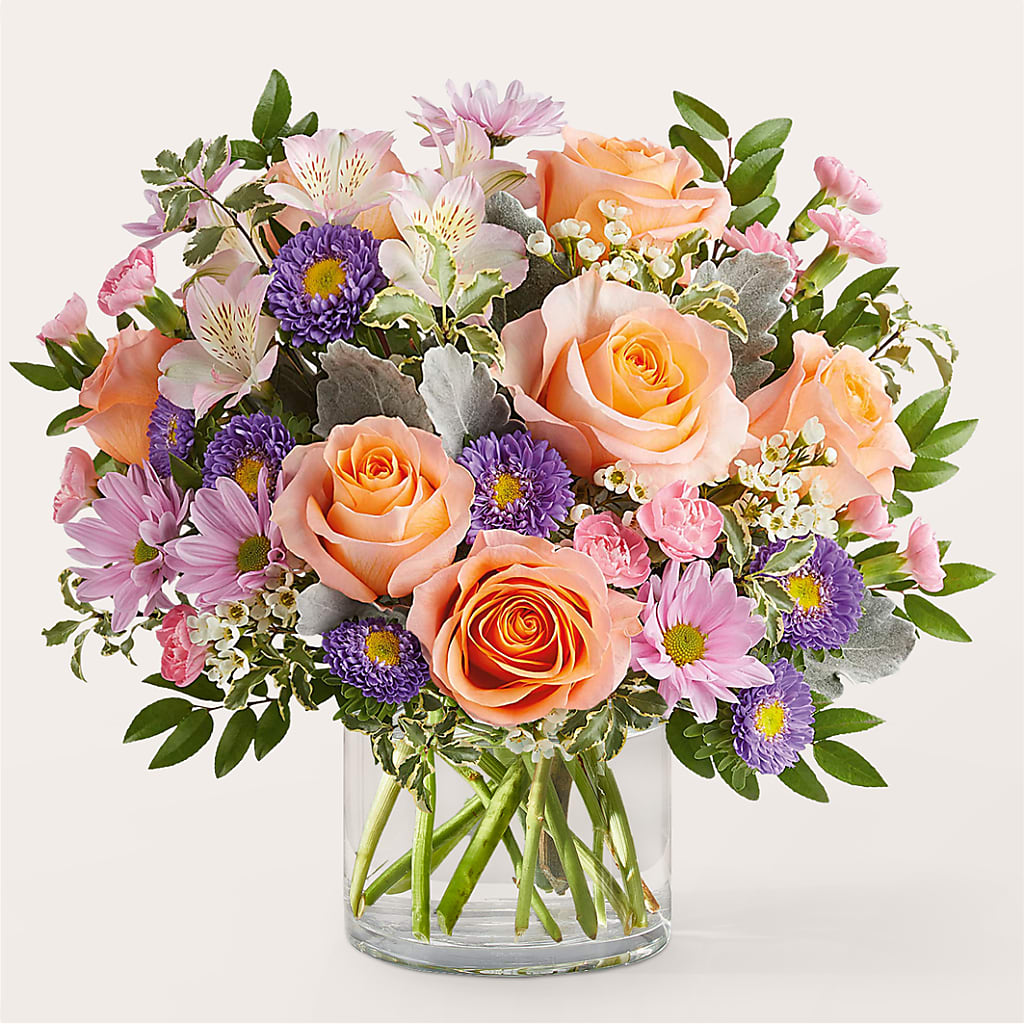 Glimmer Bouquet – Floral Villa, Whitewater WI