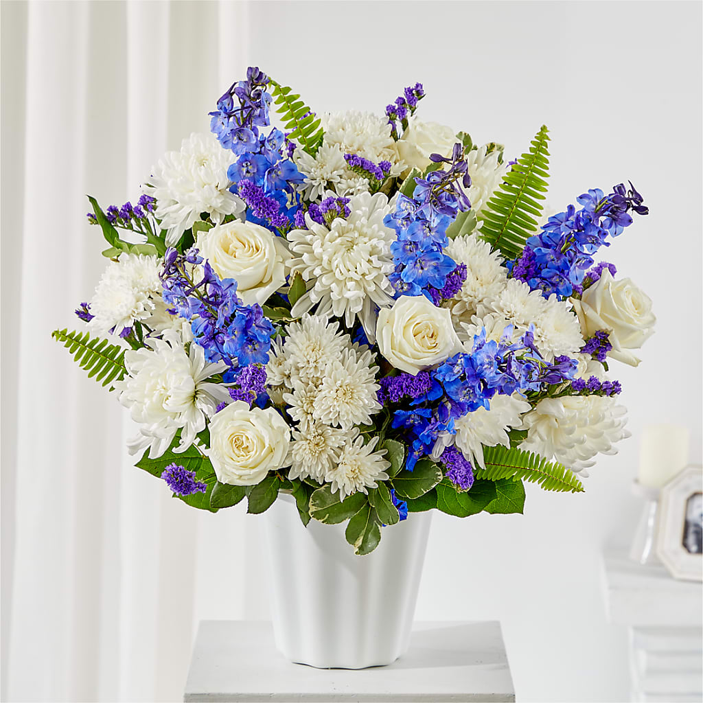 Hold Dear Tabletop Basket – Floral Villa, Whitewater WI