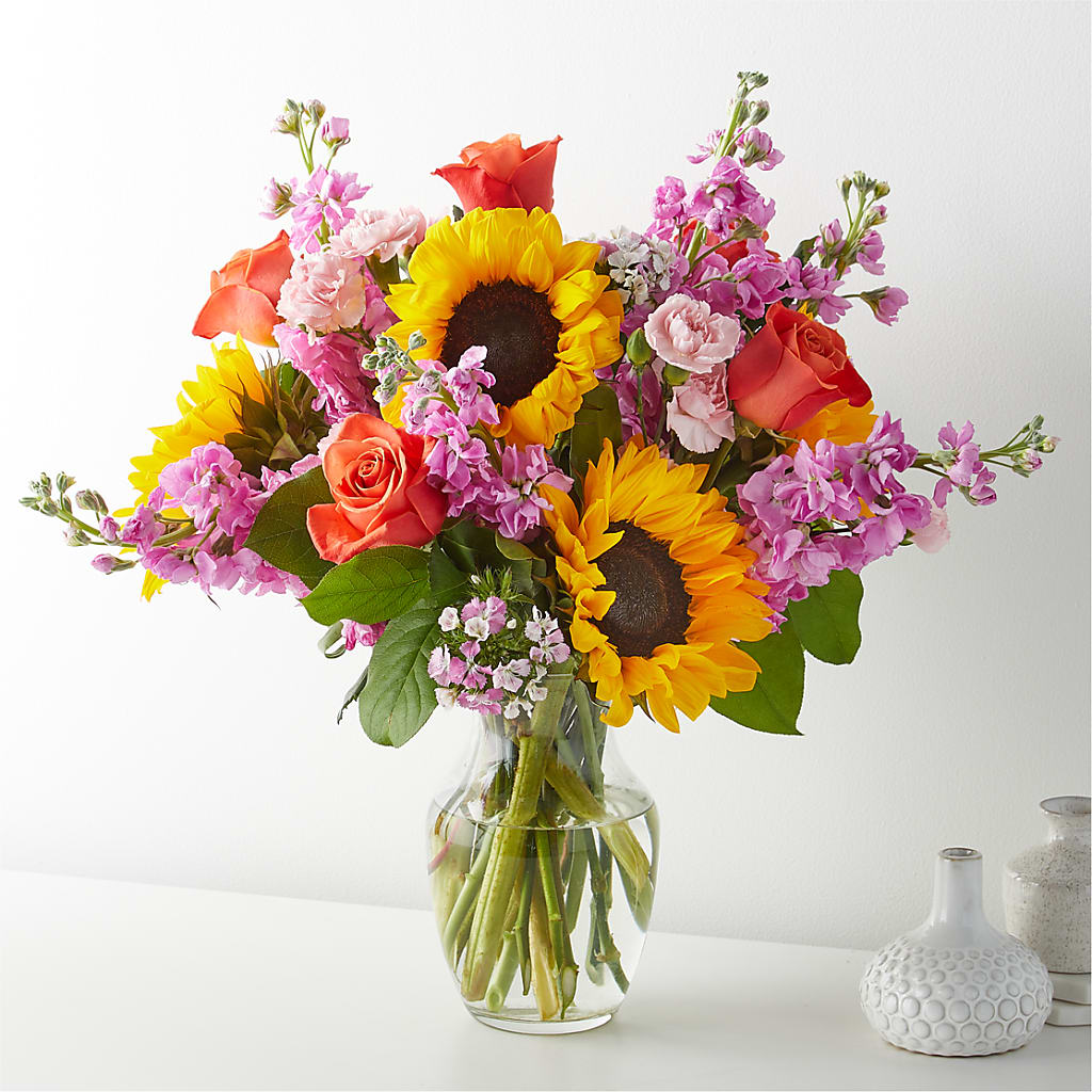 Yellow Brick Road Bouquet – Floral Villa, Whitewater WI