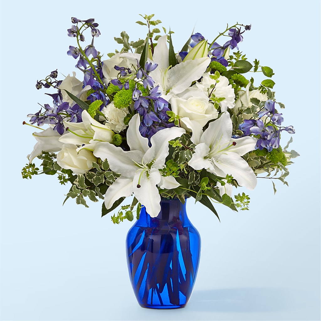 Santorini Bouquet – Floral Villa, Whitewater WI