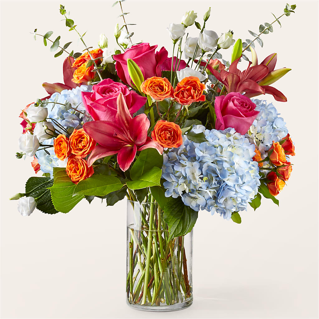 Awestruck Luxury Bouquet – Floral Villa, Whitewater WI