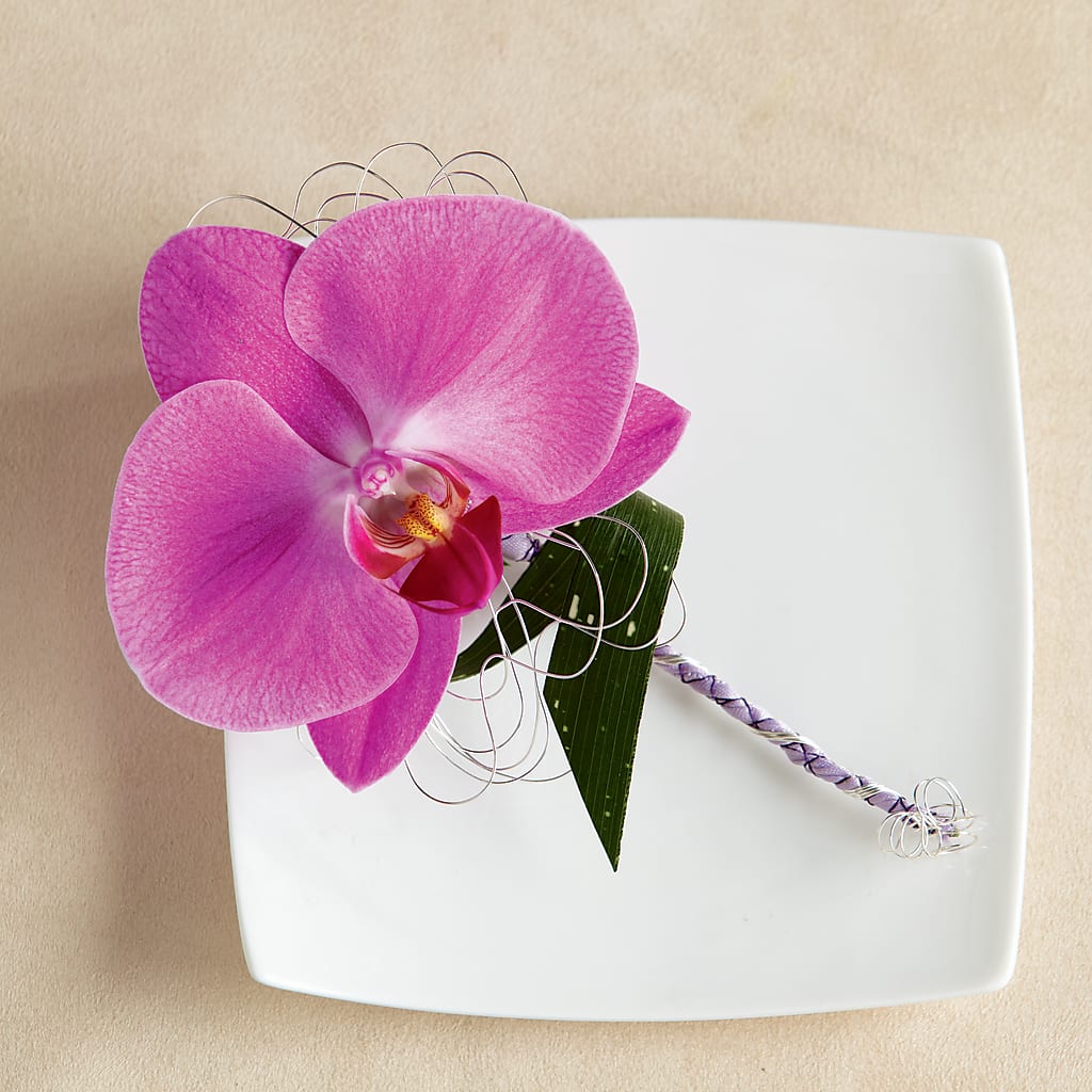 Glorious Boutonniere – Floral Villa, Whitewater WI