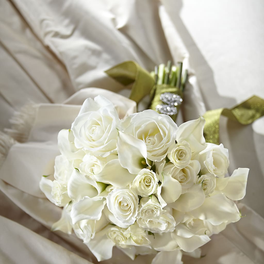 Serene Highness Bouquet – Floral Villa, Whitewater WI