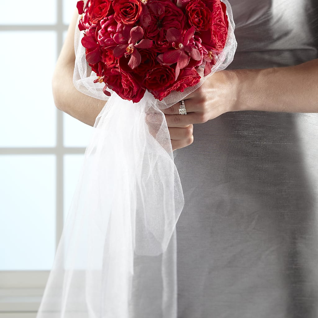 Desire Bouquet – Floral Villa, Whitewater WI