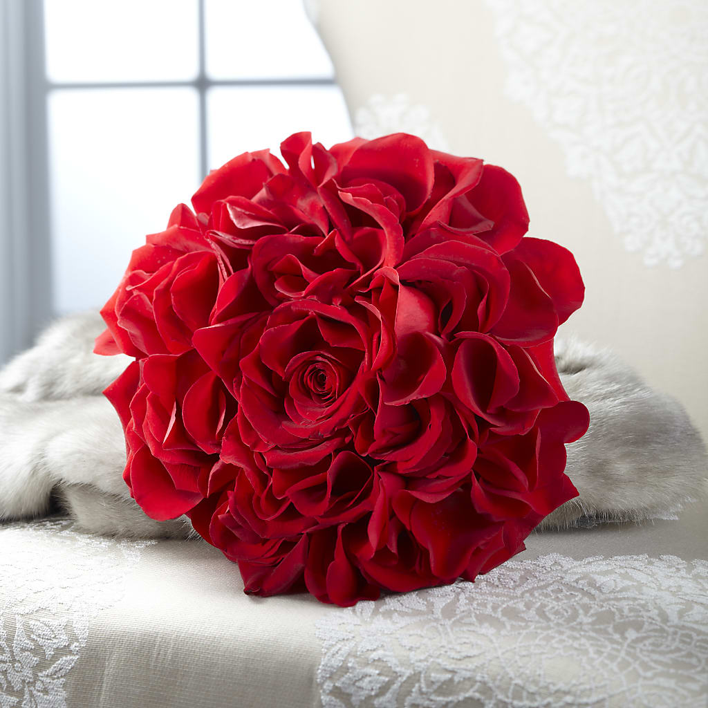 Composite Rose Bouquet – Floral Villa, Whitewater WI