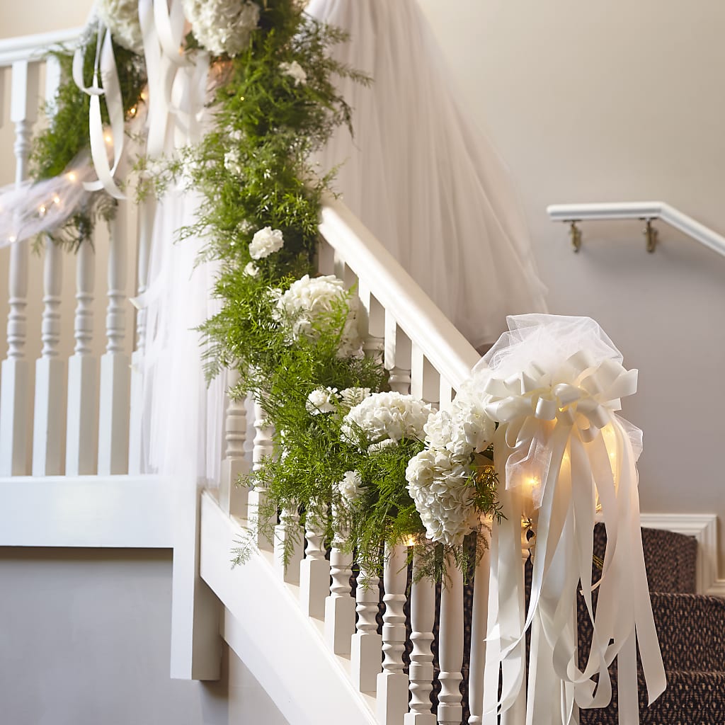 Champagne Dreams Garland – Floral Villa, Whitewater WI