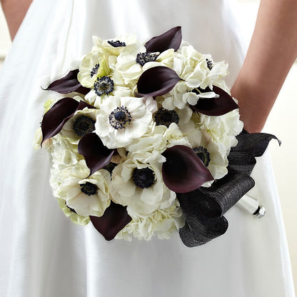 To Have and To Hold Bouquet –  Floral Villa, Whitewater WI