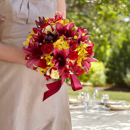 Sunningdale Bouquet –  Floral Villa, Whitewater WI